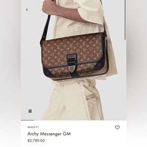 Louis Vuitton Archy Messenger GM